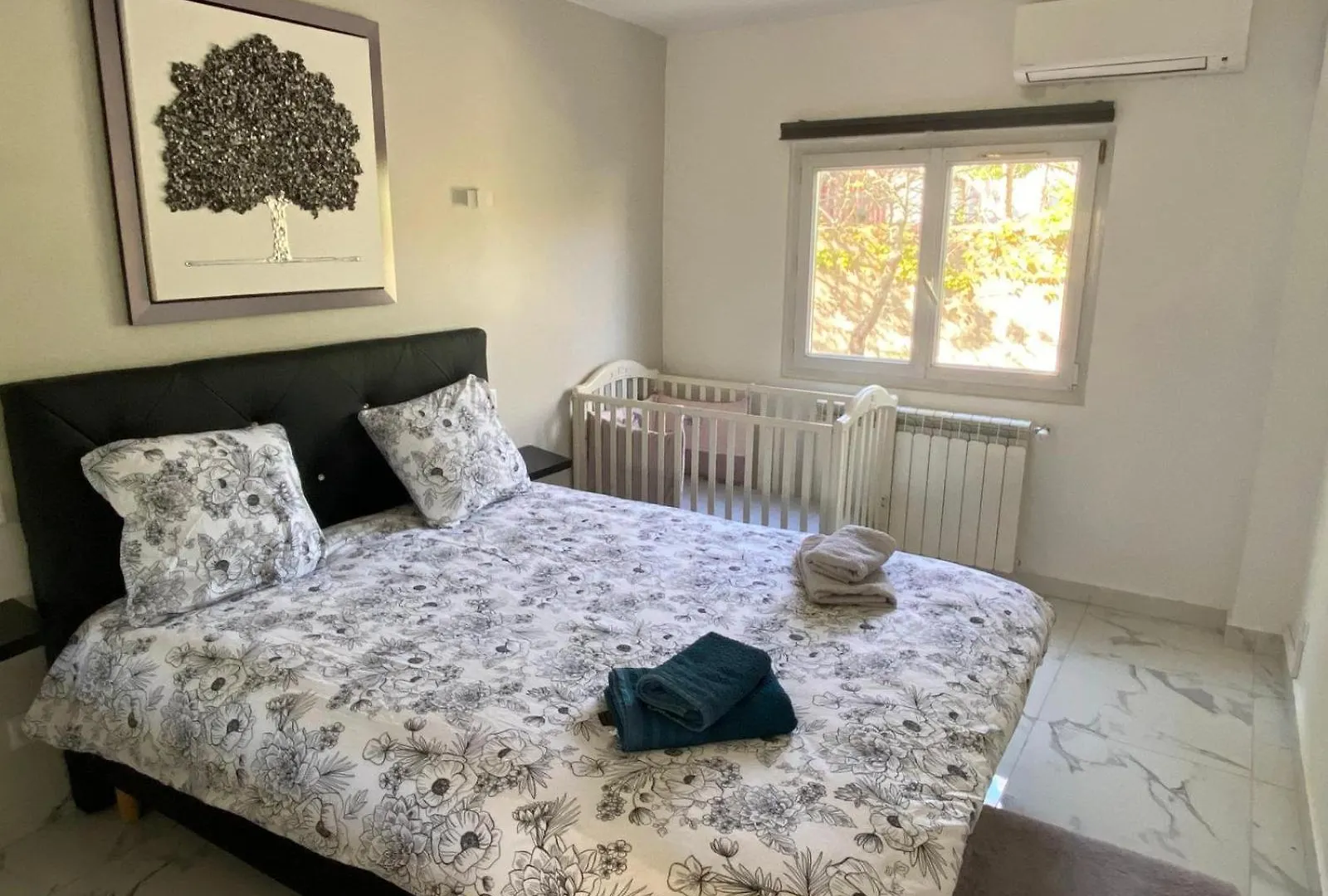 Bas De Villa Composee D'Un 3 Pieces Et D'Un Studio Avec Piscine Privee Villeneuve-Loubet 0*,  Francia